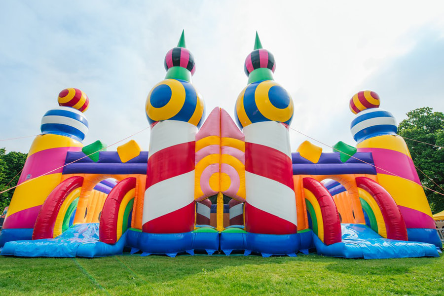 Pvc Thương mại bơm hơi Bounce House Jumping Bouncy Castle với đường trượt nước PVC Vải đồ chơi bơm hơi